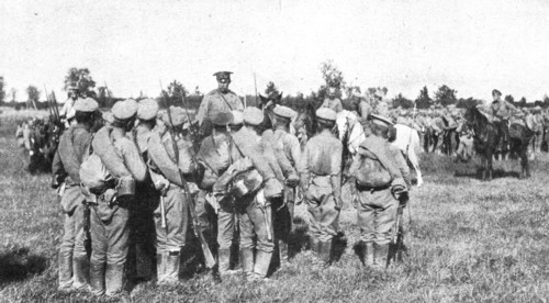 'Les Revers Russes; l'appel des survivants d'une compagnie decimee d'un regiment siberien', 1915. Creator: Unknown.