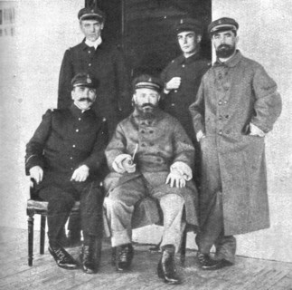 'L'expedition des Dardanelles, le tentative de enforcement..., 1915 (1924). Creator: Unknown.