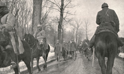 'Verdun; Apres l'attaque: 68 Allemands, pris au bois des Caures, entrent a Verdun...1916', 1924) Creator: Unknown.