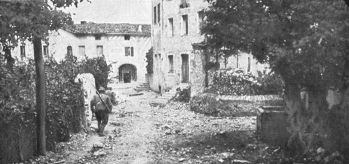 ''Sur le front Italien; A Velo d'Astico pendant la bataille', 1916 (1924) Creator: Unknown.
