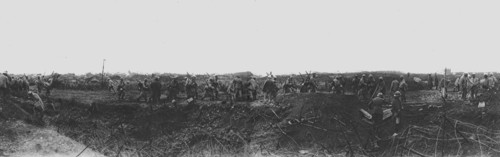 'En terre reconquise; Le retour des troupes d'assaut relevees: elles retrouvent..., 1916 (1924) Creator: Unknown.