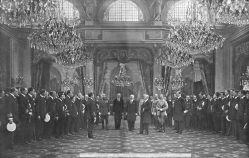 'La visite des Marins Britanniques a Paris; le 23 avril 1919, dans la Grande Salle des..., 1919. Creator: Unknown.