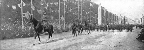 'Le jour de gloire; le general belge Gillain, son etat-major et les drapeaux belges', 1919. Creator: Unknown.