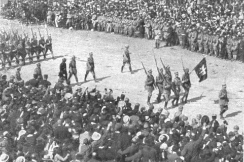 'Le jour de gloire; le drapeau de la Pologne', 1919. Creator: Unknown.