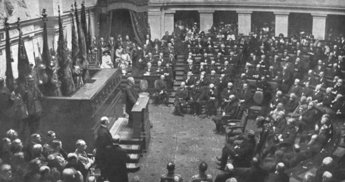 'Les fetes de la victoire en Belgique; Le president de la Republique francaise a la tribune...1919. Creator: Unknown.