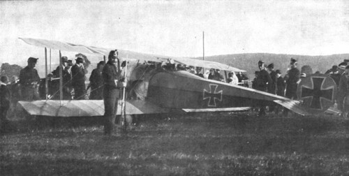'Avions allemands sur territoire Suisse; atterrissage d'un avion allemand es Suisse..., 1916. Creator: Unknown.