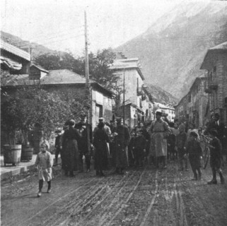 'L'entrevue des generaux Cadorna, Joffre et de Castelnau a Saint-Michel-de-Maurienne; le..., 1916. Creator: Unknown.