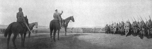 'Apres la prise de Monastir; les contingentsrusses defilent devant le general Sarrail..., 1916. Creator: Unknown.