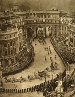 'Passing Through the Admiralty Arch', 1937. Creator: Photochrom Co Ltd of London.