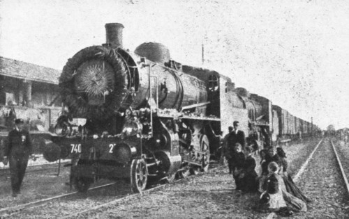 'Le "Soldat Inconnu" italien; la locomotive du train qui ramena le corps d'Aquilee a Rome',1921. Creator: Unknown.