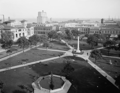 Plaza and harbor, Pensacola, Fla., c.between 1910 and 1920. Creator: Unknown.
