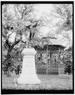 Ole Bull monument, Loring Park, Minneapolis, Minn., c1902. Creator: William H. Jackson.