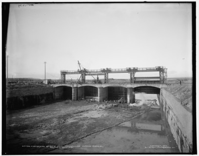 Controlling gates of canal, Michigan Lake Superior Power Co., Sault Ste. Marie, Mich., c1902. Creator: William H. Jackson.