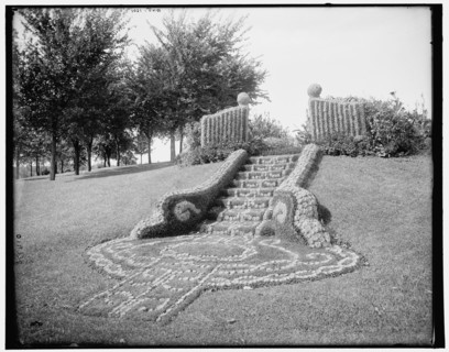 Floral steps, gates ajar, Como Park, St. Paul, Minn., (1902?). Creator: William H. Jackson.
