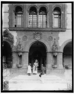 Ladies entrance, Ponce de Leon, between 1880 and 1897. Creator: William H. Jackson.
