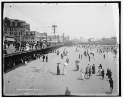 The Beach, Atlantic City, between 1901 and 1906. Creator: Unknown.