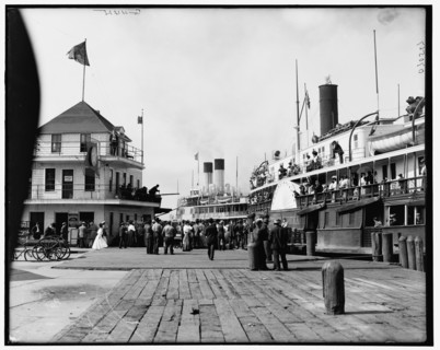 Steamers at pier, Port Huron, Mich., c1908. Creator: Unknown.