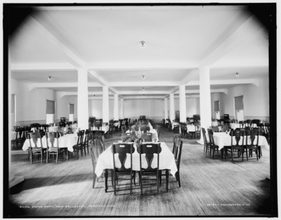 Dining room, New Arlington Hotel, Petoskey, Mich., between 1890 and 1901. Creator: Unknown.