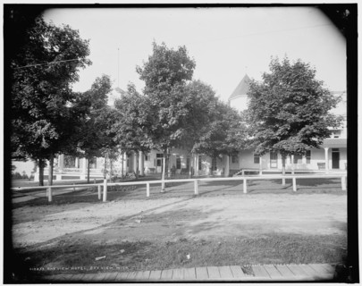 Bay View Hotel, Bay View, Mich., between 1890 and 1901. Creator: Unknown.
