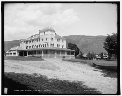 Lake Dunmore House, Green Mountains, between 1900 and 1906. Creator: Unknown.