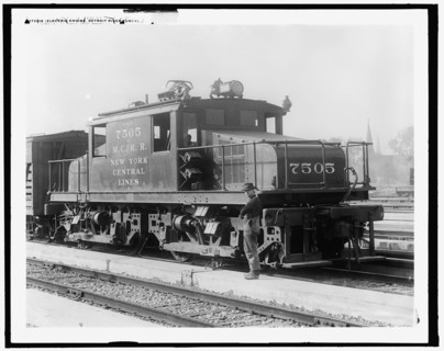 Electric engine, Detroit River tunnel, c.between 1910 and 1920. Creator: Unknown.