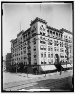 Washington Blvd., Detroit, Mich., c1904. Creator: Unknown.