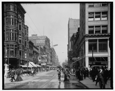 Fifth St. Street, north from Race, Cincinnati, Ohio, between 1900 and 1910. Creator: Unknown.