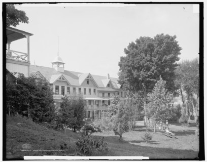 Hulett House and surroundings, Lake George, N.Y., c1907. Creator: Unknown.