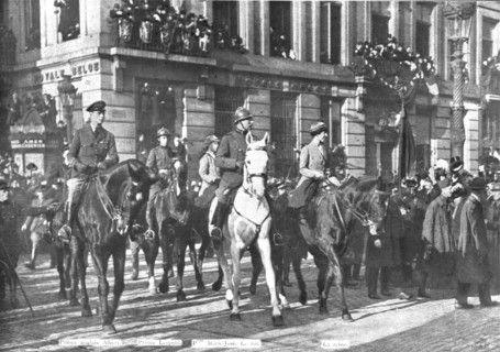 'En Belgique delivree; L'entrée des souverains belges a Bruxelles, le 22 novembre: place...', 1918. Creator: Unknown.