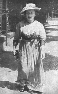 'La Nouvelle Europe; les elections Allemandes; Rosa Luxembourg qui fut massacree par son..., 1919. Creator: Unknown.