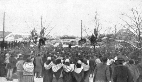 'La Nouvelle Europe; La propagande en Hongrie; la parole communiste prechee en plein air...,1919. Creator: Unknown.