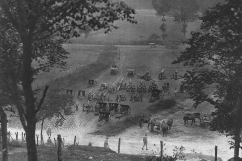 'L'infanterie coloniale a la bataille de la Somme; rassemblement d'une partie des canons..., 1916. Creator: Unknown.