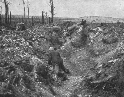 'Episodes de la bataille de Verdun; La derniere phase de la resistance du fort de Vaux, 1916. Creator: Unknown.