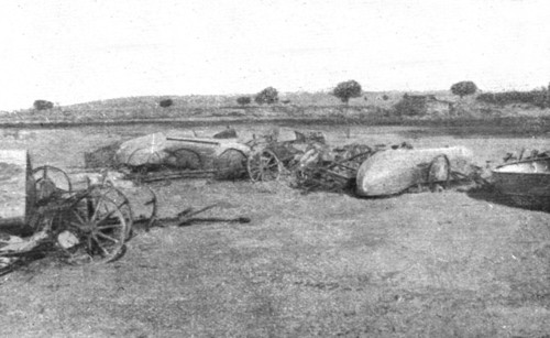 ''La rupture des lignes Bulgares; Materiel d'un pont de bateau abandonne par les..., 1918. Creator: Unknown.