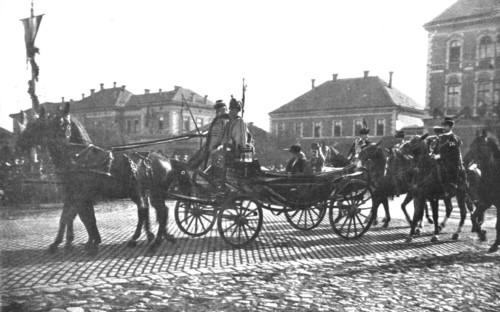 ''La Chute des Habsbourg; Les dernieres joies du pouvoir; l'empereur Charles, roi de Hongrie, et l'i Creator: Unknown.