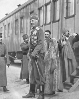 'La Revolution Russe; le Grand-Duc Nicolas, a qui le gouvernement provisoire refusa le..., 1917. Creator: Unknown.