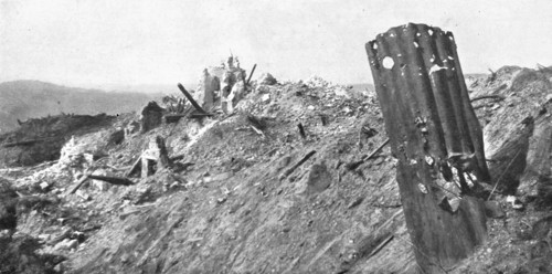 'Le champ de bataille; Un coin de Craonne: l'eglise', 1917. Creator: Unknown.