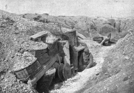 'Sur le massif de Moronvilliers; L'entrée d'une ancienne sape allemande sur les pentes..., 1917. Creator: Unknown.