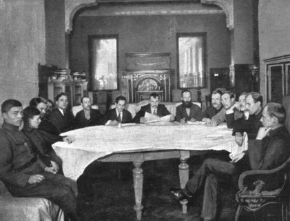 In Soviet Russia; A revolutionary tribunal made up of members of the soviet party,..., 1917. Creator: Unknown.