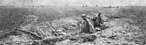 'Le Premier Coup Allemand; En rase campagne: une ligne a l'arriere pour recevoir et..., 1918. Creator: Unknown.