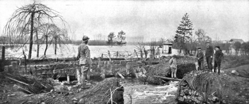 'En territoire libere; Les inondations provoquees autour de Noyon, rentre en notre possession le 18  Creator: Unknown.