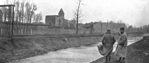 'En territoire libere; A Ham, reoccupe par nos troupes le 19 mars: l'aspect du chateau don’t l'ennem Creator: Unknown.