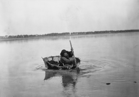 Mandan bull boat, c1908. Creator: Edward Sheriff Curtis.