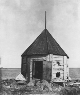 Russian block house, between c1900 and c1930. Creator: Lomen Brothers.