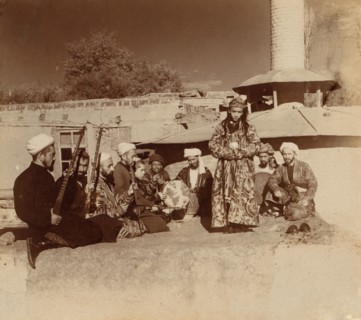 Dance of a bacha [dancing boy], Samarkand, between 1905 and 1915. Creator: Sergey Mikhaylovich Prokudin-Gorsky.
