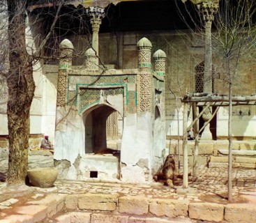 Sacred well inside courtyard in Bogoeddin, Bukhara, between 1905 and 1915. Creator: Sergey Mikhaylovich Prokudin-Gorsky.