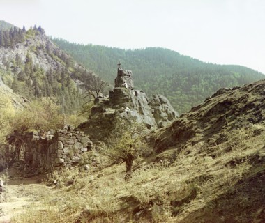 Stone gate and Uzvarian fortress, between 1905 and 1915. Creator: Sergey Mikhaylovich Prokudin-Gorsky.