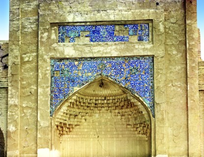 Drawings on tiles above gates into the tsar's tomb, Bogoeddin, Bukhara, between 1905 and 1915. Creator: Sergey Mikhaylovich Prokudin-Gorsky.