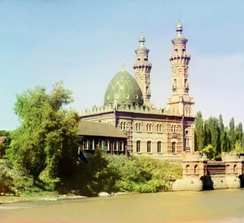 Mosque in Vladikavkaz, between 1905 and 1915. Creator: Sergey Mikhaylovich Prokudin-Gorsky.
