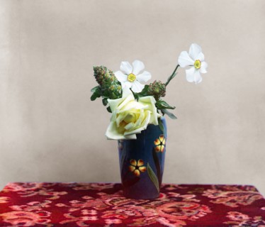 Flowers in a vase, between 1905 and 1915. Creator: Sergey Mikhaylovich Prokudin-Gorsky.
